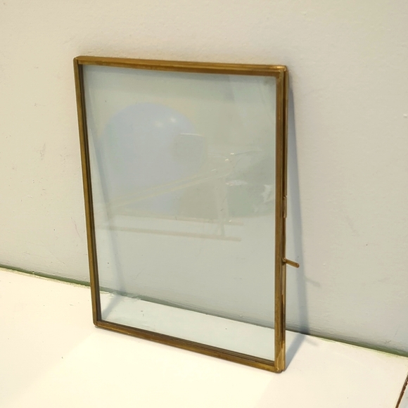 NWOT Modern Glass Brass Two-Piece 6 x 8 Inch Picture Frame with Stand - Picture 5 of 5